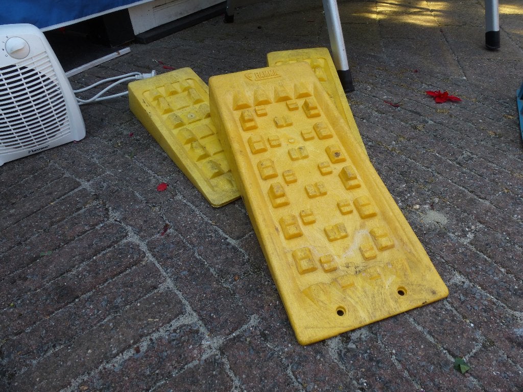 waterpasblokken voor caravan of camper, Caravans en Kamperen, Camper-accessoires, Ophalen of Verzenden, Zo goed als nieuw