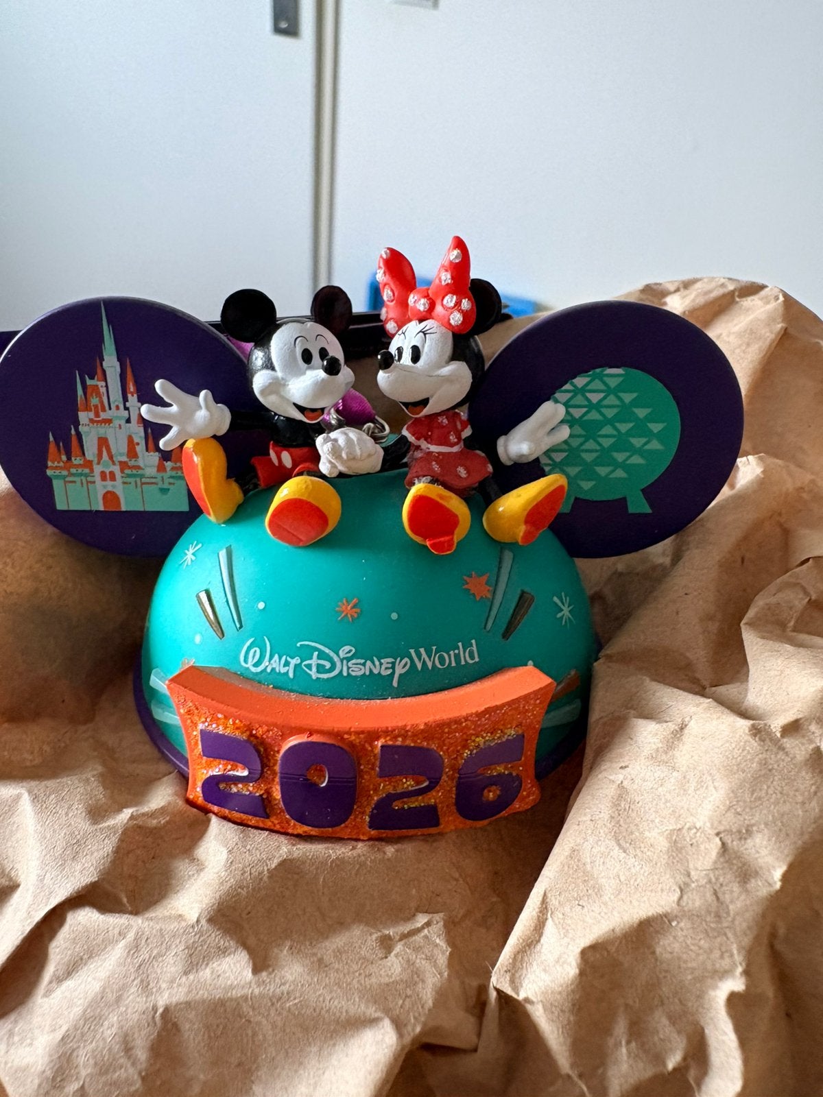 Disney parks sketchbook 2026 mickey & minnie mouse ornament, Ophalen of Verzenden, Mickey Mouse, Zo goed als nieuw, Beeldje of Figuurtje