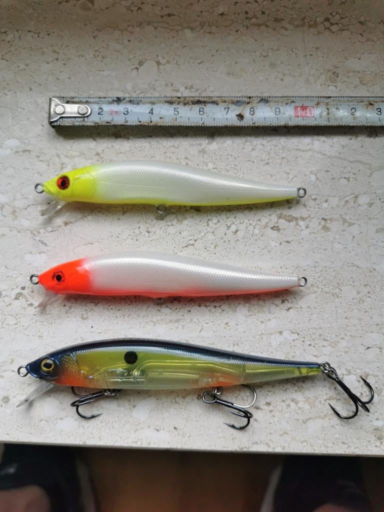 Set met 3 kleine suspenderende twitchbaits, Watersport en Boten, Hengelsport | Roofvissen, Ophalen of Verzenden, Nieuw, Overige typen