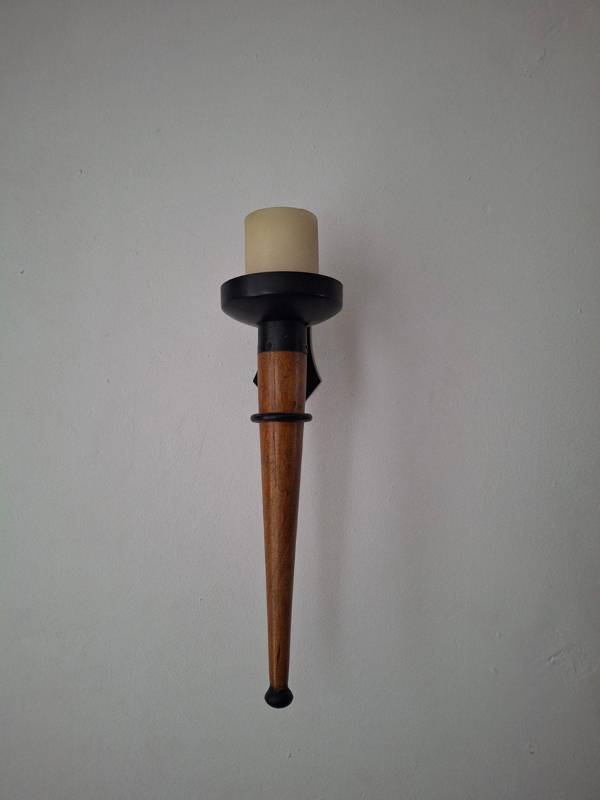 2 wandkandelaars in toortsstijl, hout en metaal, Huis en Inrichting, Woonaccessoires | Kandelaars en Kaarsen, Ophalen, Hout, Kandelaar