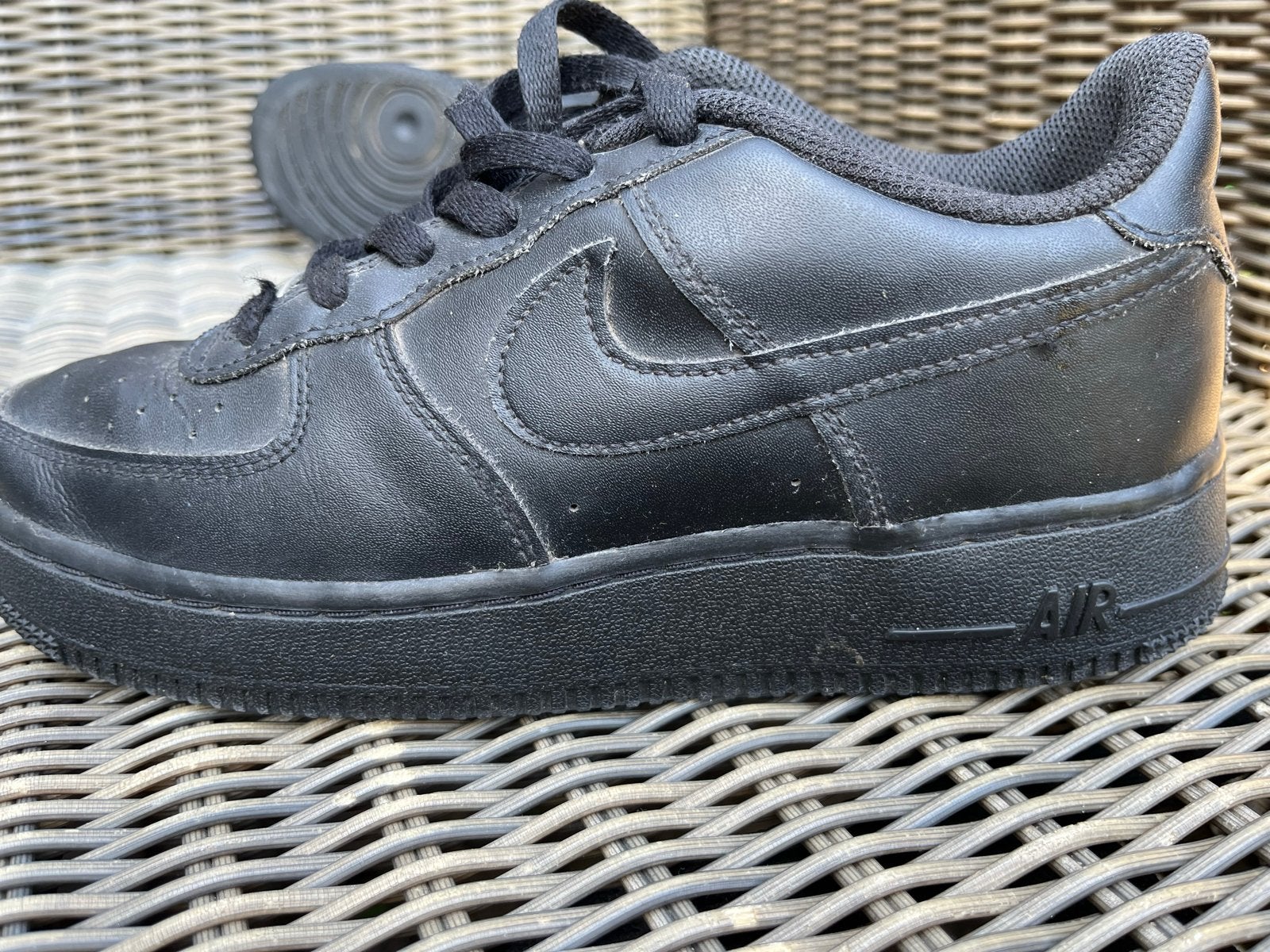 Nike Air Force 1 Low Zwart - Kids Sneakers, Ophalen, Gebruikt, Jongen of Meisje, Sportschoenen