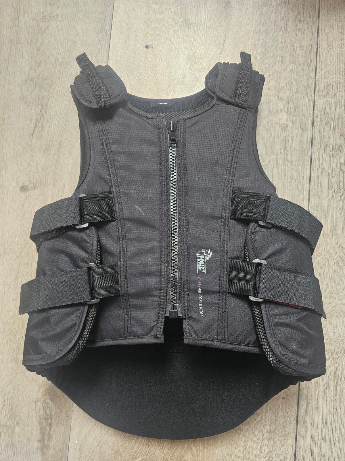 Mooie, stevige bodyprotector Harry's Horse maat L (kind), Dieren en Toebehoren, Paarden en Pony's | Overige Paardenspullen, Zo goed als nieuw