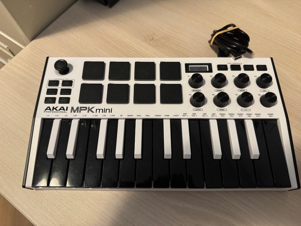 AKAI MPK MINI, Ophalen of Verzenden, Zo goed als nieuw