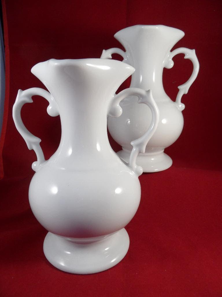 2 porseleinen vaasjes, op verso; Limoges France, Ophalen of Verzenden