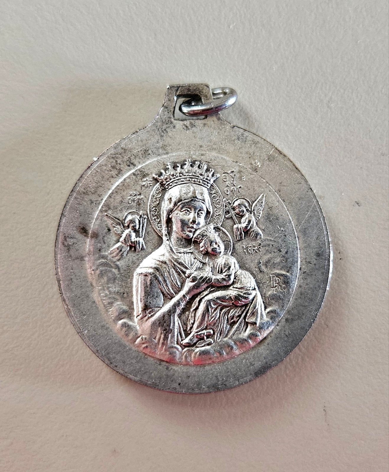 Mooie religie medaille Maria met kind, Ophalen of Verzenden, Gebruikt, Overige materialen, Overige merken