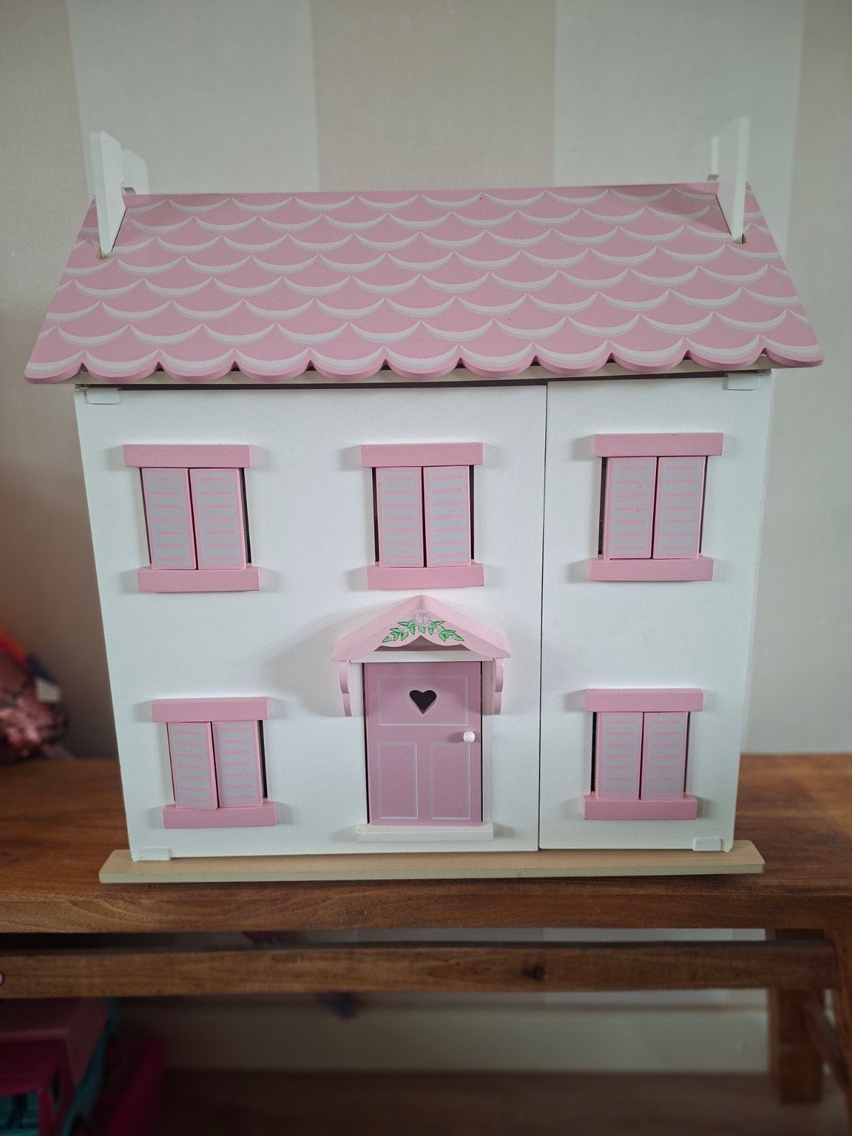 Prachtig compleet poppenhuis, Kinderen en Baby's, Ophalen of Verzenden, Zo goed als nieuw, Poppenhuis