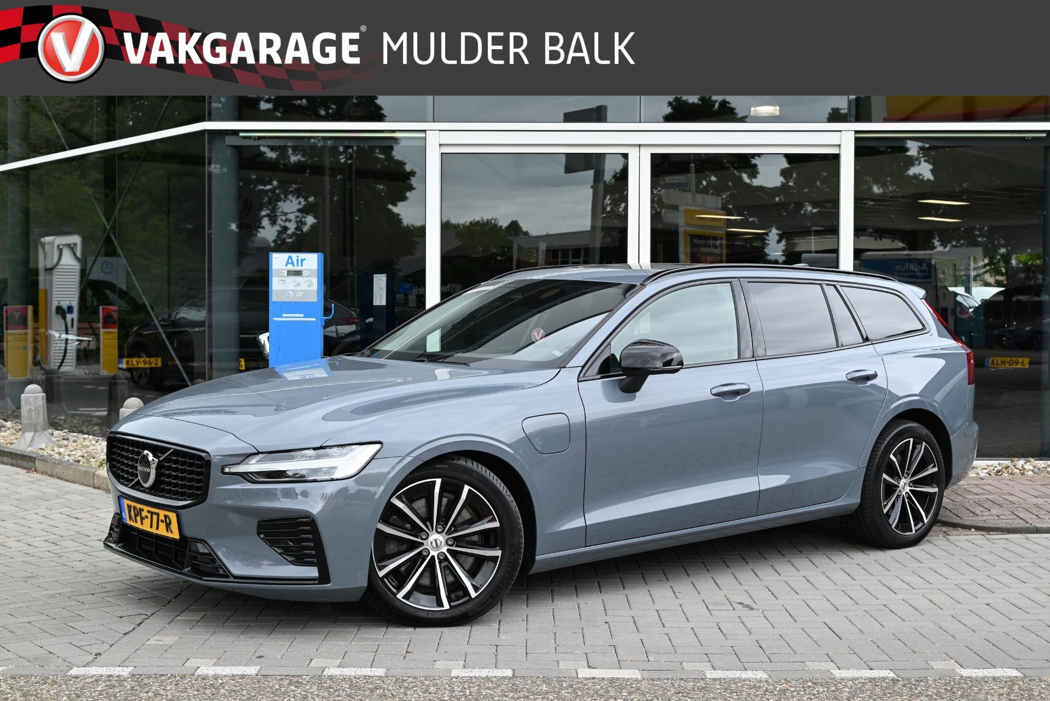 Volvo V60 2.0 T6 Plug-in hybrid AWD Plus Dark, Auto's, Automaat, Gebruikt, Euro 6, 4 cilinders
