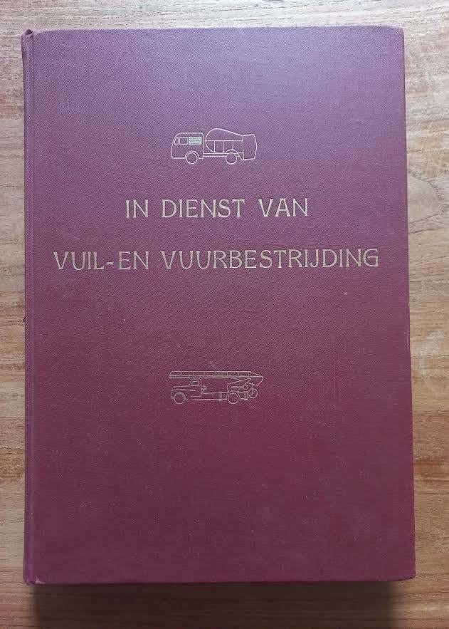 Gedenkboek 75 jaar v.h. J.Geesink & Zn Weesp., Ophalen of Verzenden, Zo goed als nieuw, G.van den Burg en M.M. Geesink., Overige vervoermiddelen