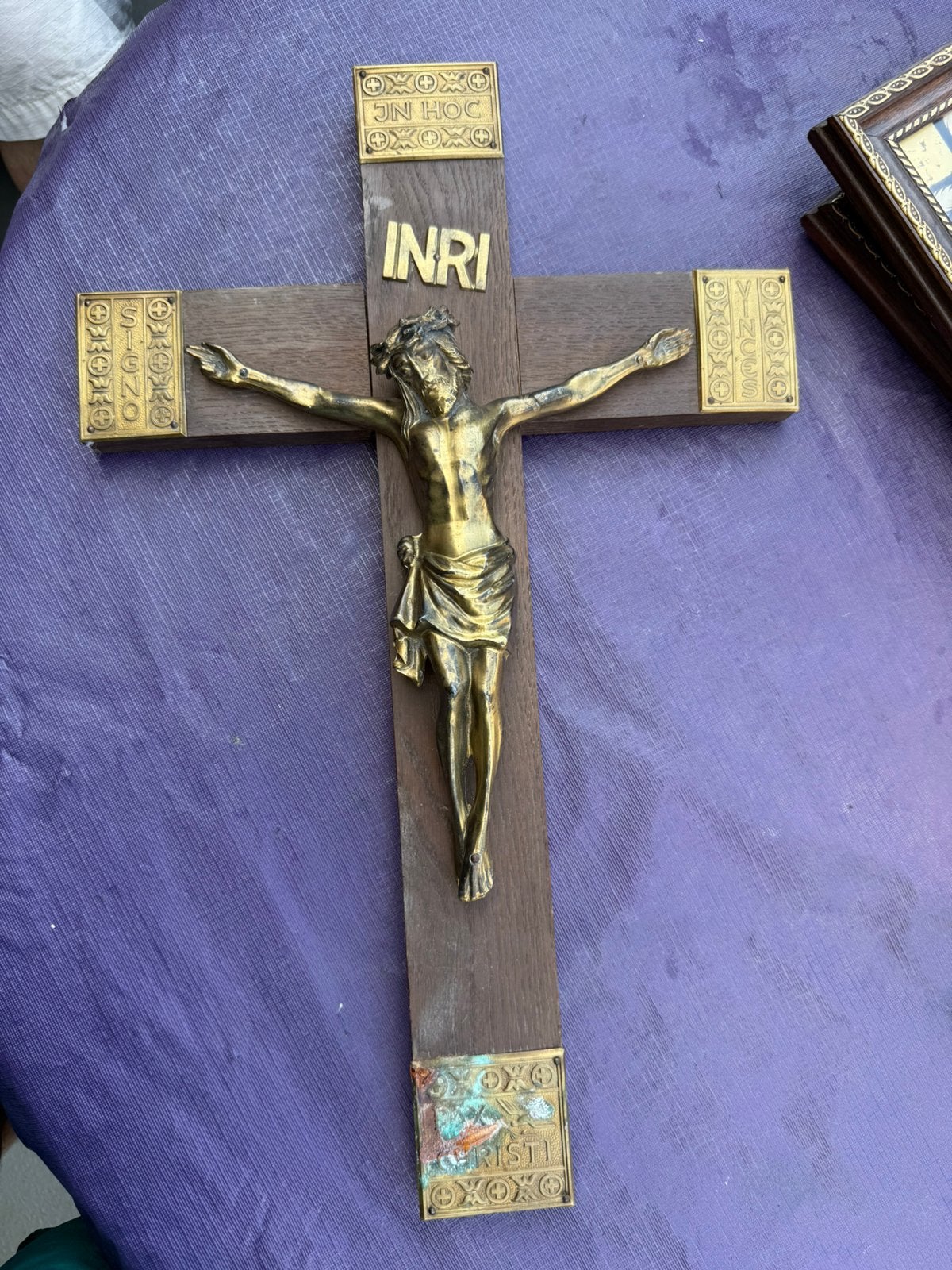 Groot vintage houten crucifix met metalen corpus – 50 cm, Antiek en Kunst, Antiek | Religie, Ophalen of Verzenden