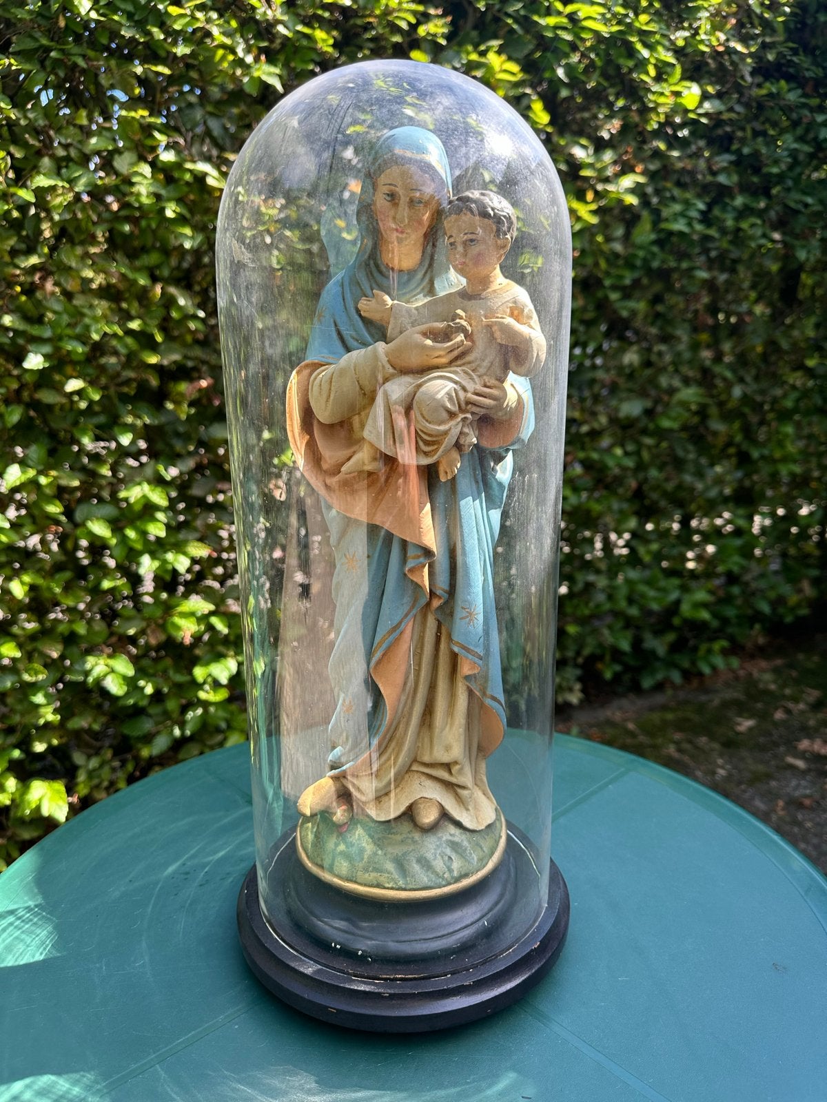 Antiek Mariabeeld met kindje Jezus onder glazen stolp, Ophalen of Verzenden