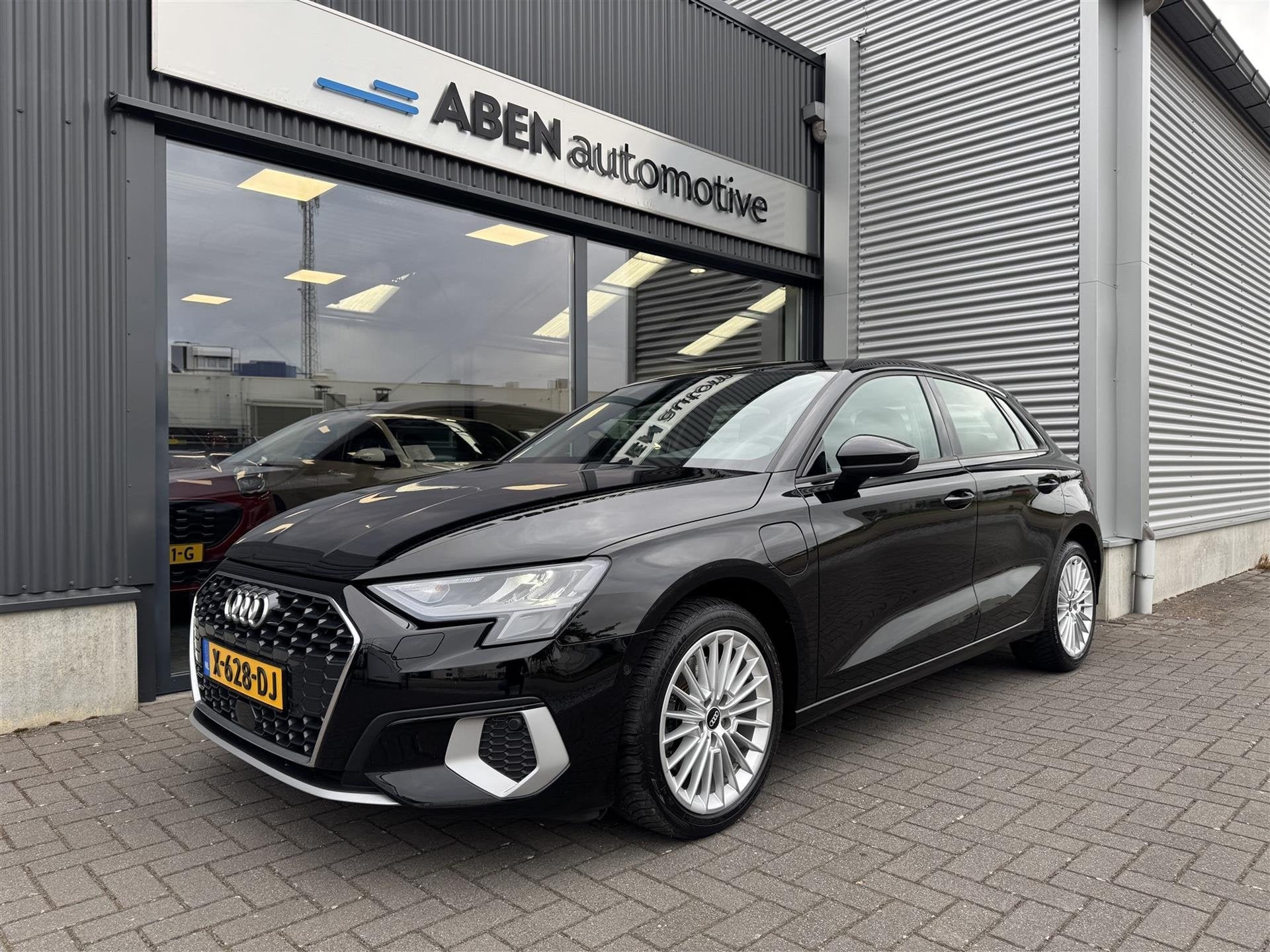 Audi A3 Sportback 40 TFSIe (PHEV) 204PK Advanced Business Ed, Auto's, Gebruikt, Zwart, 4 cilinders, 1535 kg