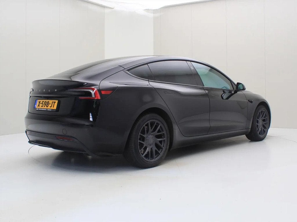 Tesla Model 3 Tesla Model 3 Standard RWD Plus H € 30.900,0, Automaat, Achterwielaandrijving, Gebruikt, 1736 kg