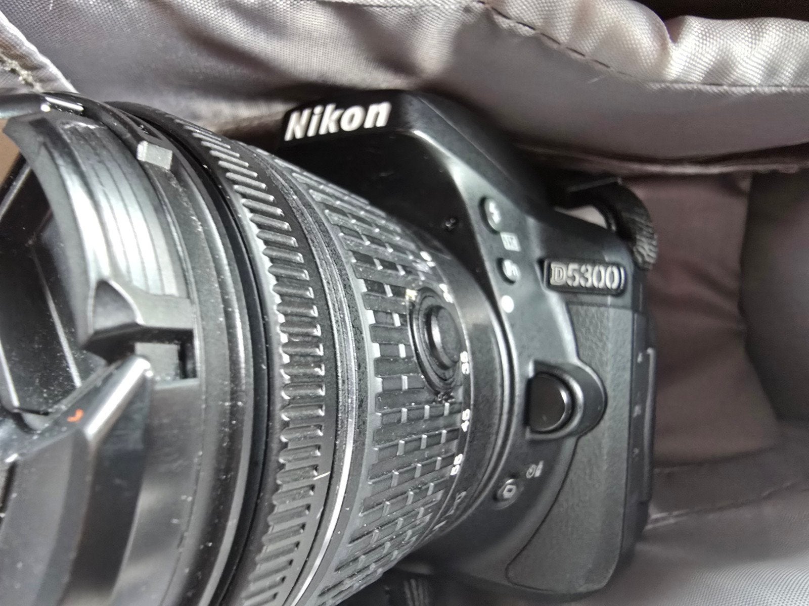 Nikon D5300 Spiegelreflexcamera met lens en tas, Audio, Tv en Foto, Fotocamera's Digitaal, Gebruikt, Spiegelreflex, Ophalen of Verzenden