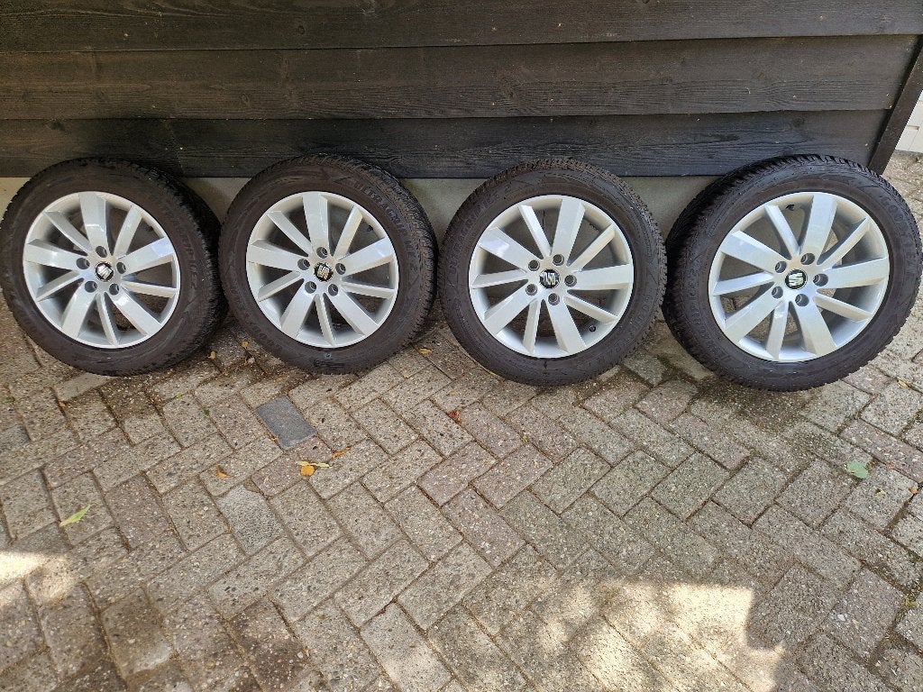 Winterbanden met velg Seat Leon, Ophalen, Gebruikt, 16 inch, Banden en Velgen