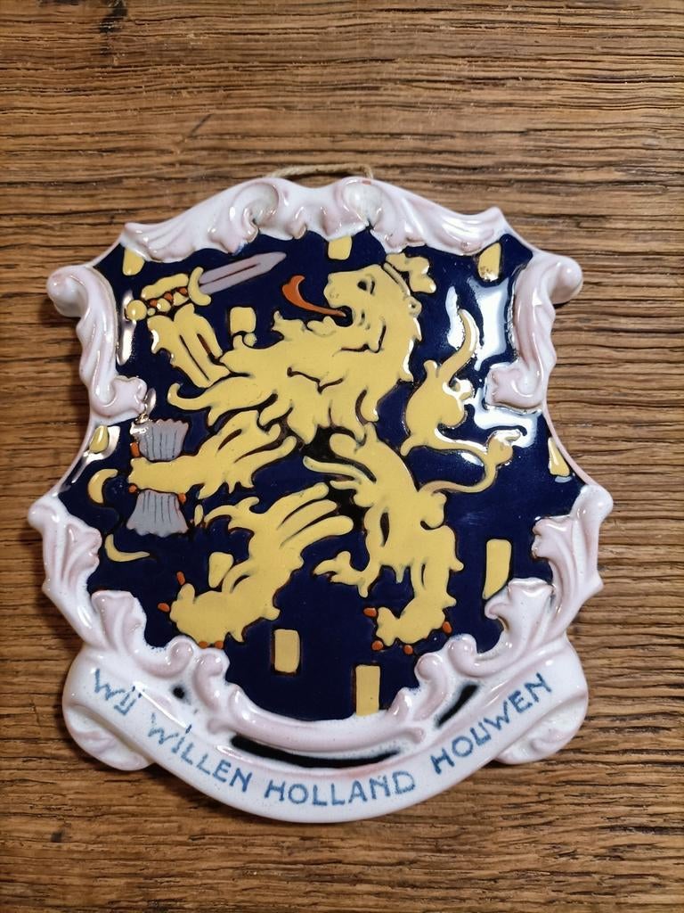 Vintage wapenschild van de landmacht. Keramiek wandbord., Ophalen