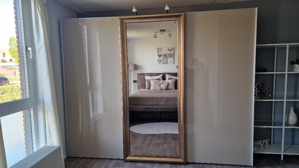 Haco - 3 door kast slap kamer, Ophalen, Met klep(pen), Zo goed als nieuw, 200 cm of meer