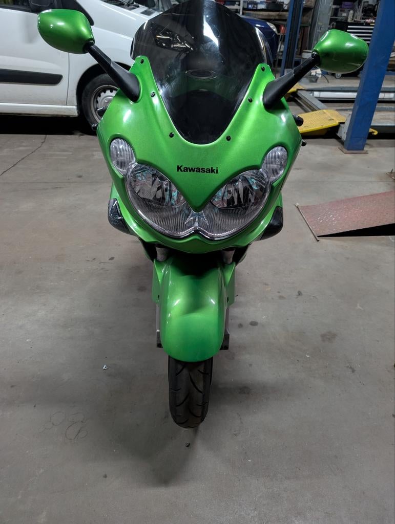 Kawasaki ZZR1200, Particulier, Crossmotor