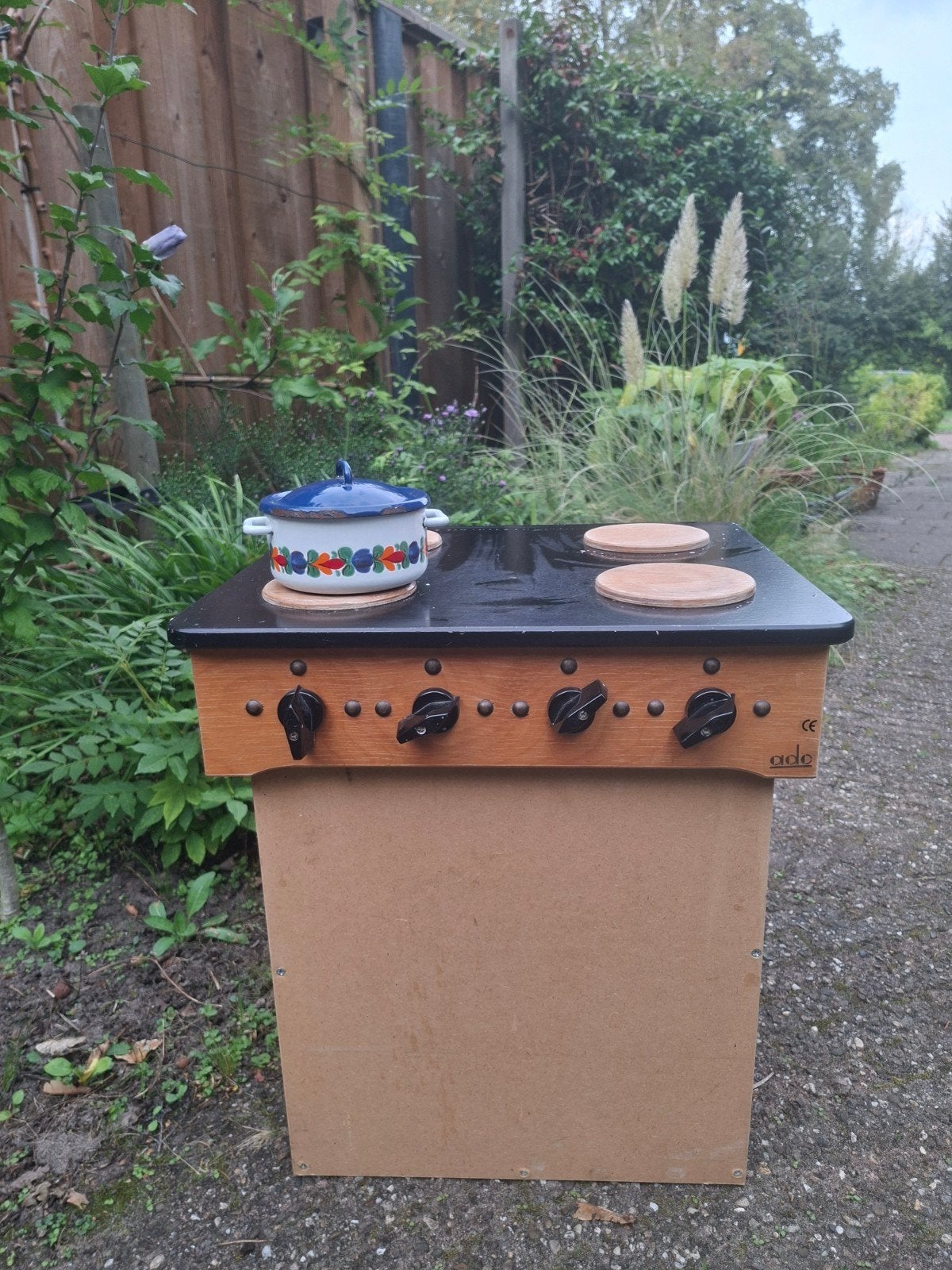 Houten kinderfornuis met accessoires, Ophalen, Gebruikt
