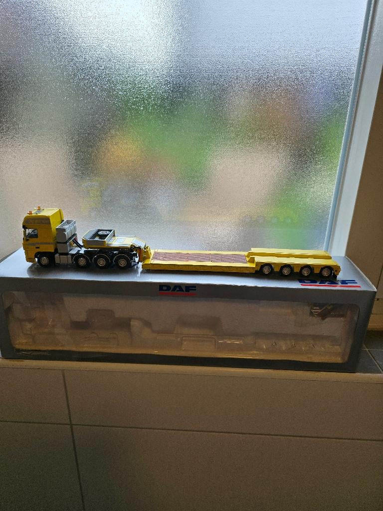 Daf XF105 ssc 8x4 dieplader DEMO, Hobby en Vrije tijd, Modelauto's | 1:50, Ophalen of Verzenden, Zo goed als nieuw, Bus of Vrachtwagen