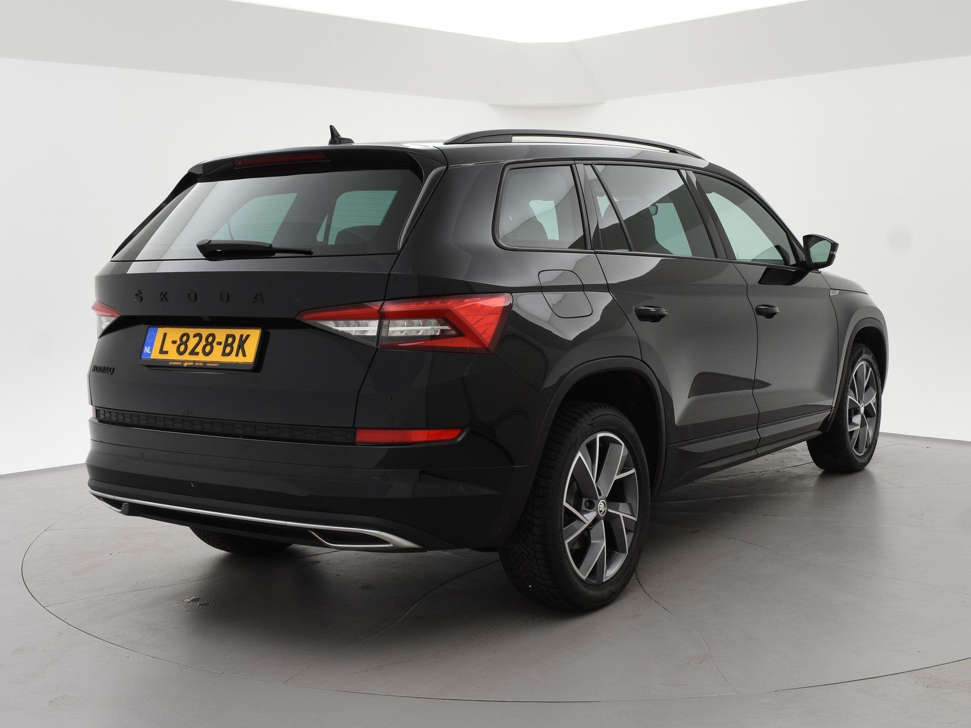 Skoda Kodiaq 1.5 TSI 7-PERS. SPORTLINE + SFEERVERL. | VIRTUA, Auto's, Skoda, Voorwielaandrijving, 4 cilinders, 150 pk, Zwart