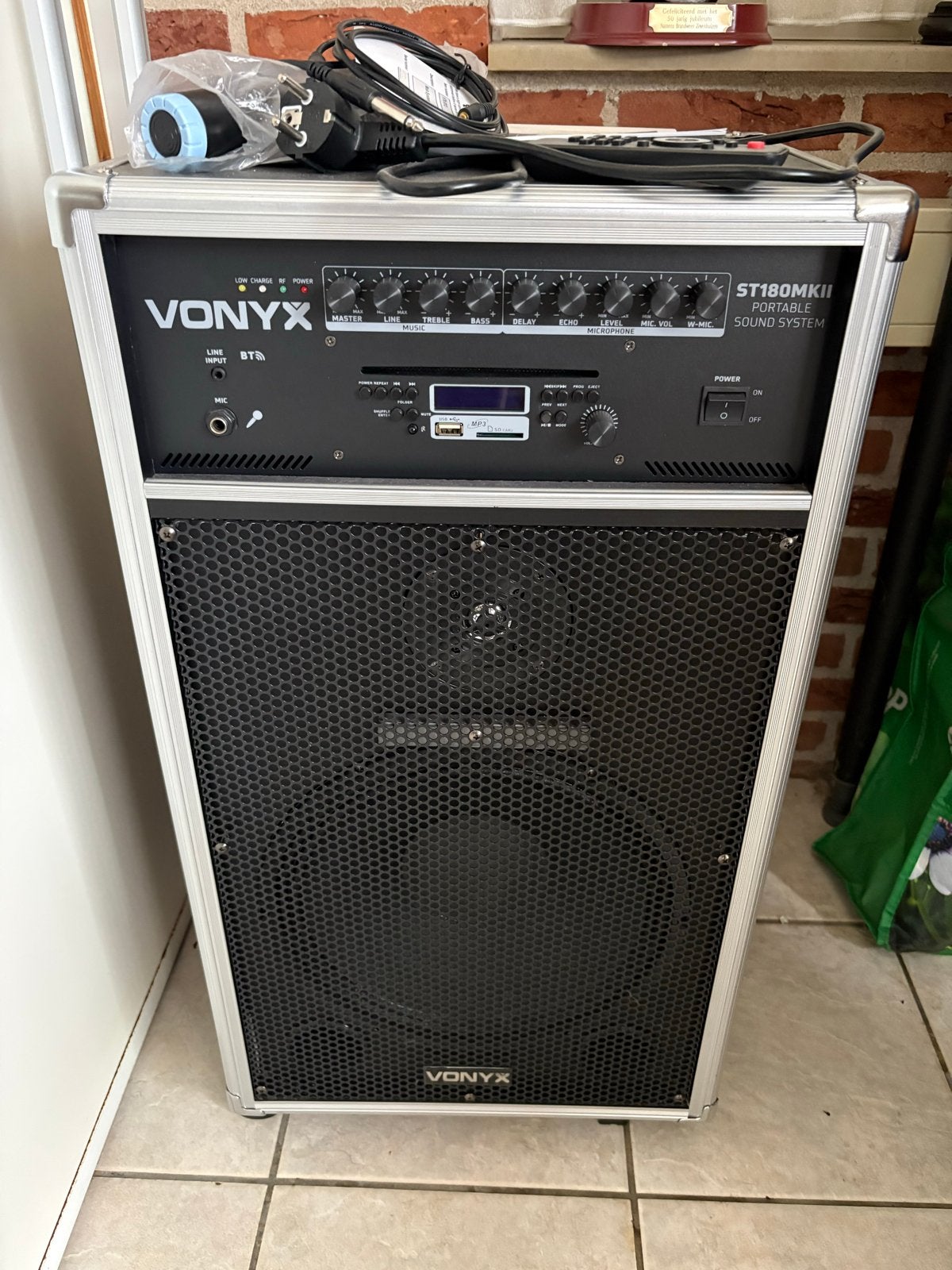 Vonyx ST180MKII Draagbaar Geluidssysteem met Microfoons, Ophalen, Zo goed als nieuw, Overige typen, Draadloos
