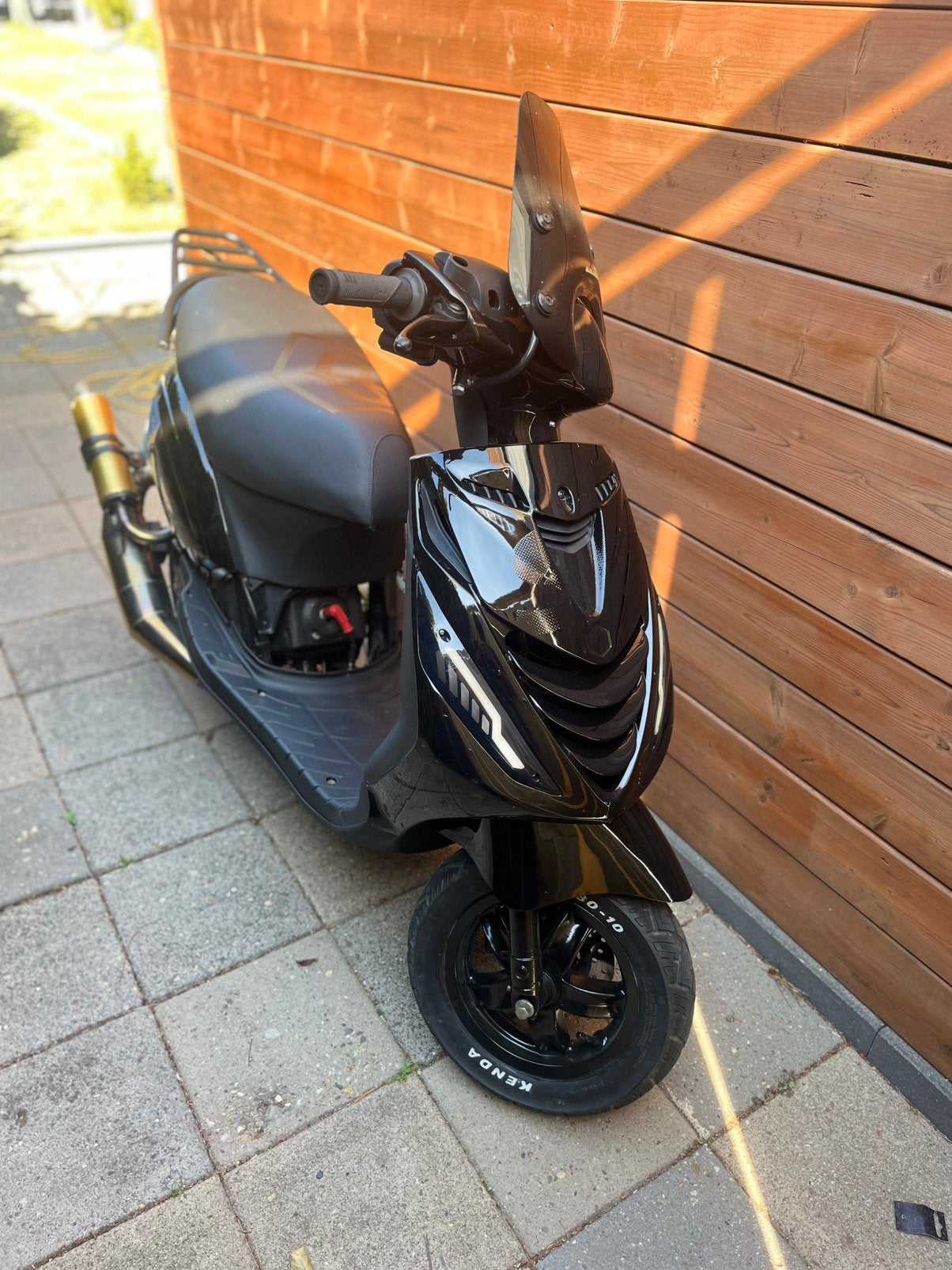 Zip 183 AC, Ophalen, Zo goed als nieuw, Benzine, Zip