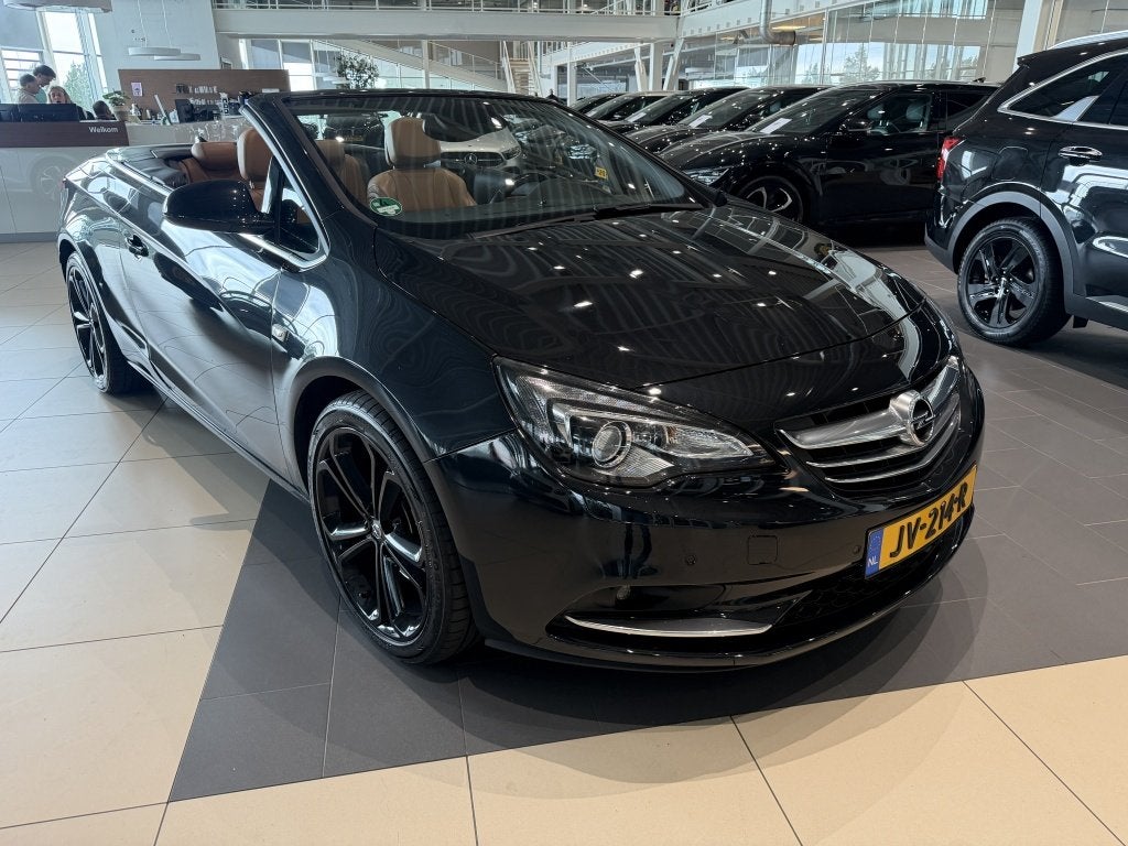 Opel Cascada 1.4 T eF Innovation (bj 2016), Euro 6, 4 cilinders, Cabriolet, 4 stoelen