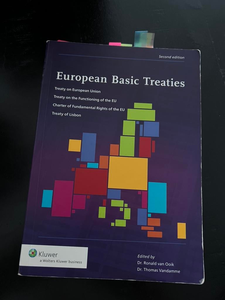 European basic treaties, Ophalen of Verzenden, Zo goed als nieuw