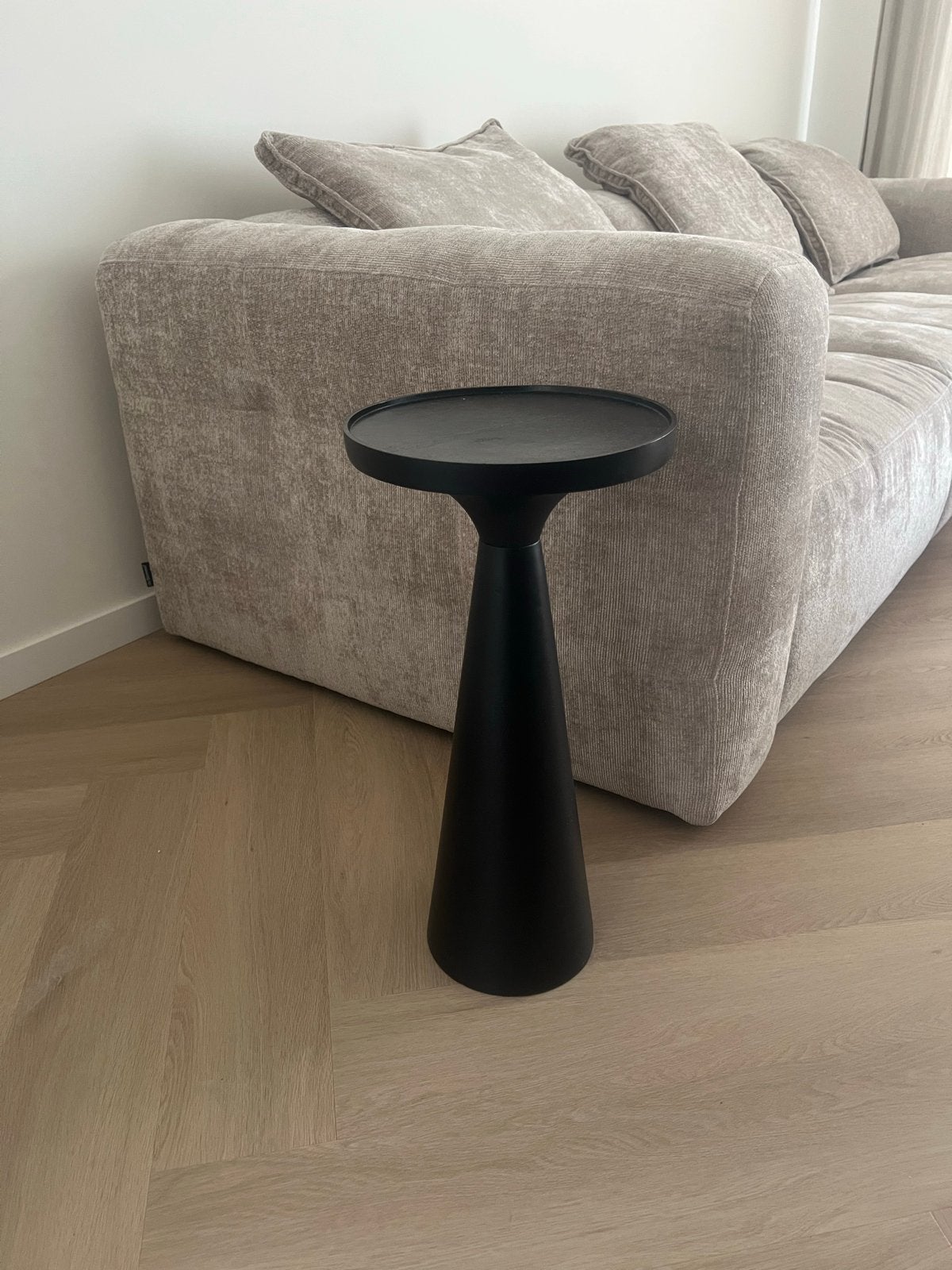 Zuiver Floss bijzettafel zwart, Overige materialen, Minder dan 55 cm, Rond, Zo goed als nieuw