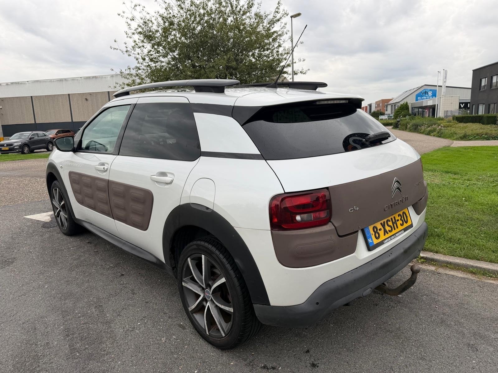 Citroen C4 Cactus | 2014 | 1.6 BlueHDi Shine | Handgeschakel, Voorwielaandrijving, Gebruikt, Euro 6, 96 €/maand