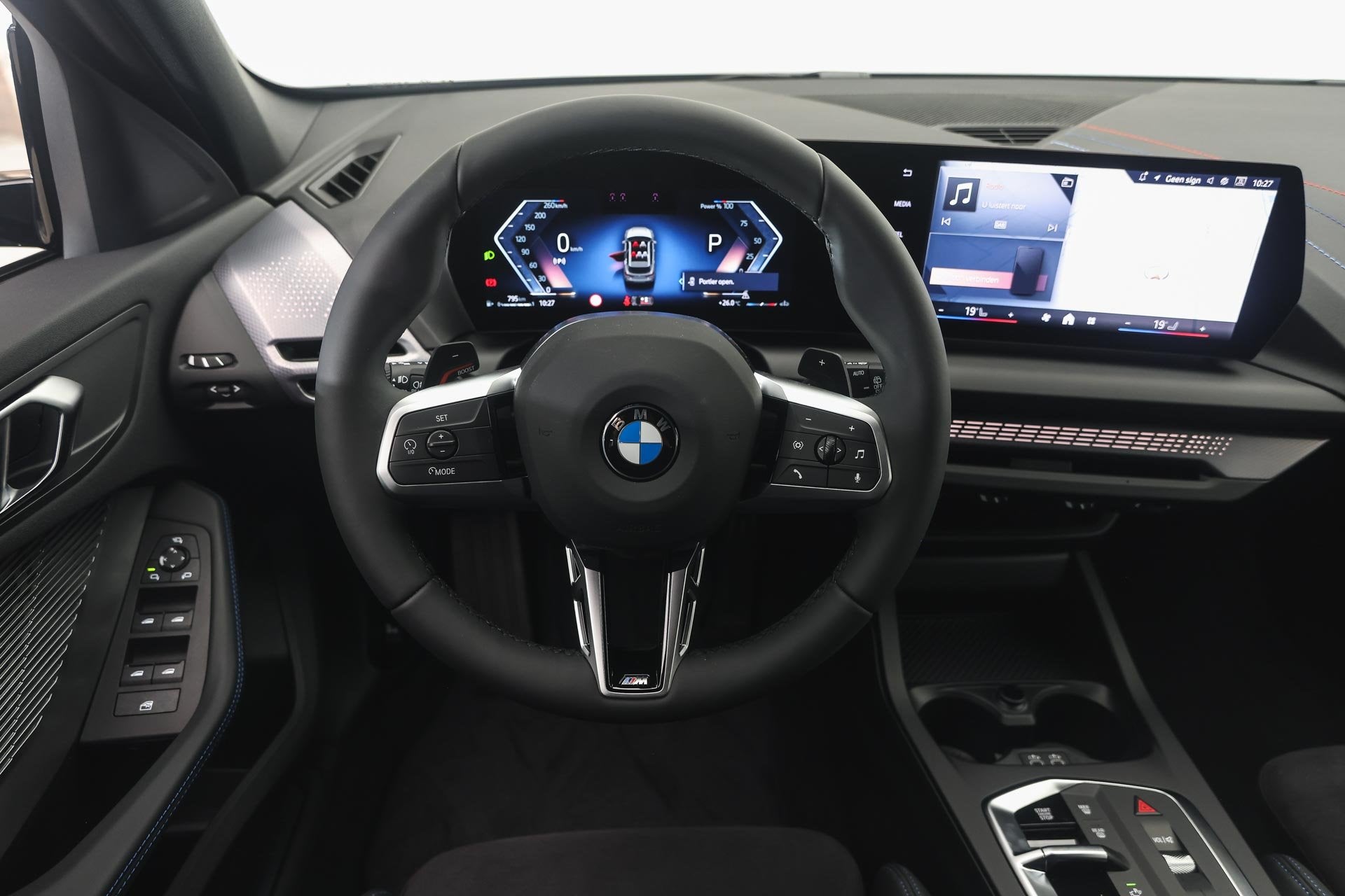 BMW 1 Serie 120 M Sport Automaat / Sportstoelen / Achteruitr, Dealer onderhouden, Zwart, 156 pk, Bedrijf