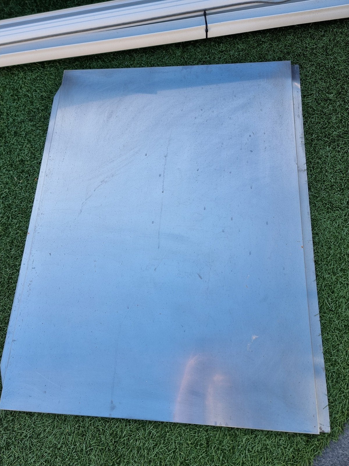 Aluminium plaat achterwand kookplaat/fornuis. 90X65cmX, Doe-het-zelf en Verbouw, Ophalen of Verzenden, Gebruikt, Aluminium