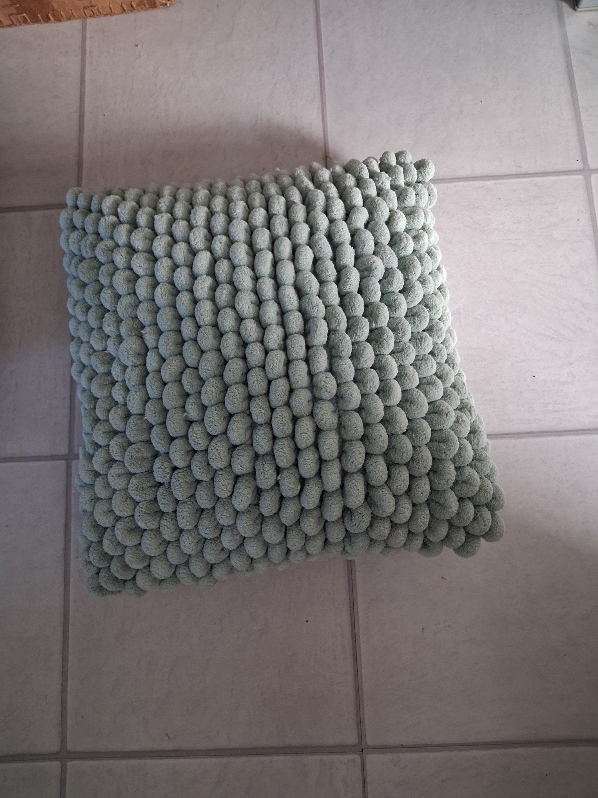 Groen sierkussen met bolletjesstructuur, Huis en Inrichting, Woonaccessoires | Kussens, Ophalen, Met print, Vierkant, Zo goed als nieuw