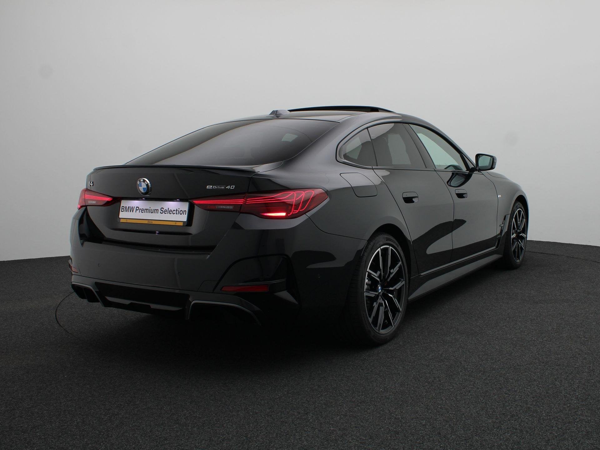 BMW i4 eDrive40 M Sport Edition | M Sportpakket Pro | SoH 10, Auto's, Achterwielaandrijving, Automatische klimaatregeling, Met garantie (alle)