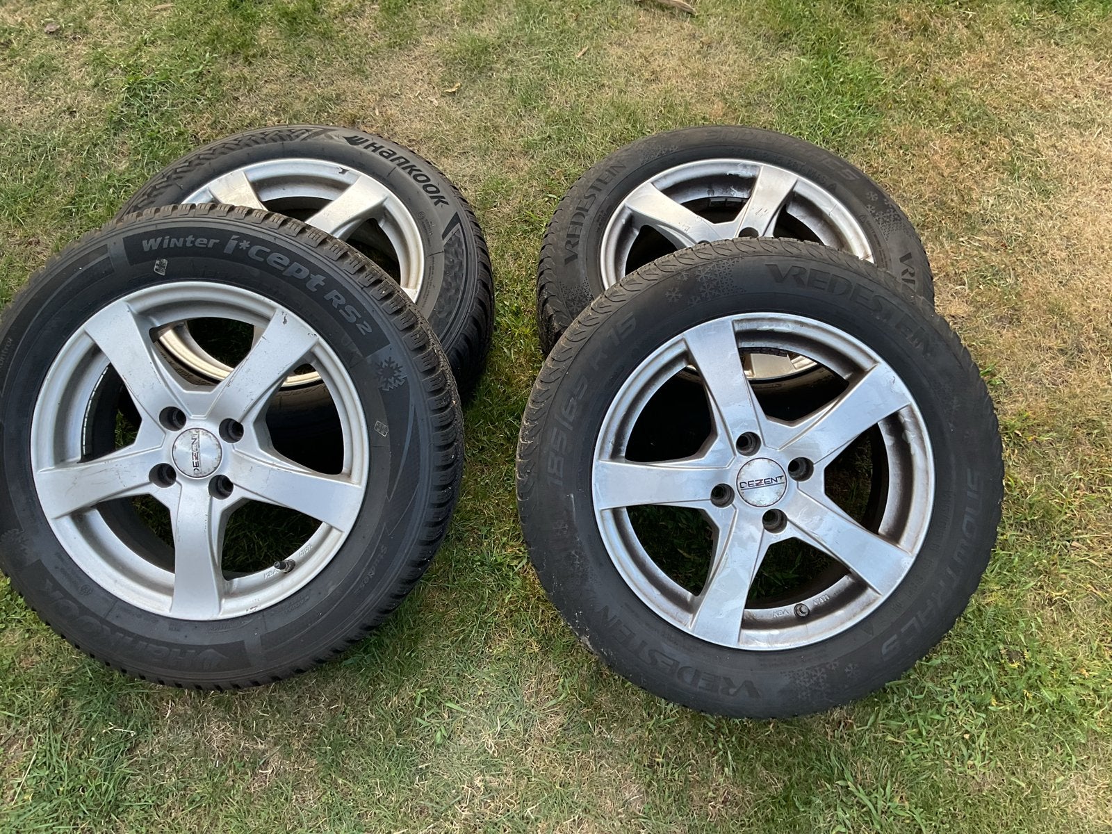 Winterbanden met velgen - 185/65 R15, Auto-onderdelen, Banden en Velgen, Ophalen, Gebruikt, 15 inch, Banden en Velgen