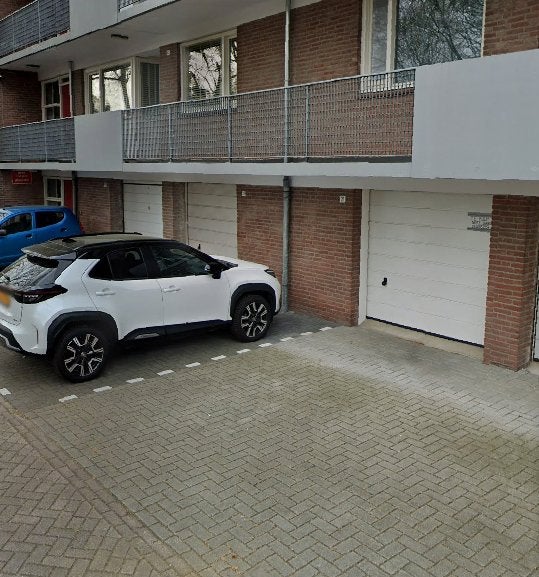 Garagebox Tilburg, Huizen en Kamers, Garages en Parkeerplaatsen, Noord-Brabant
