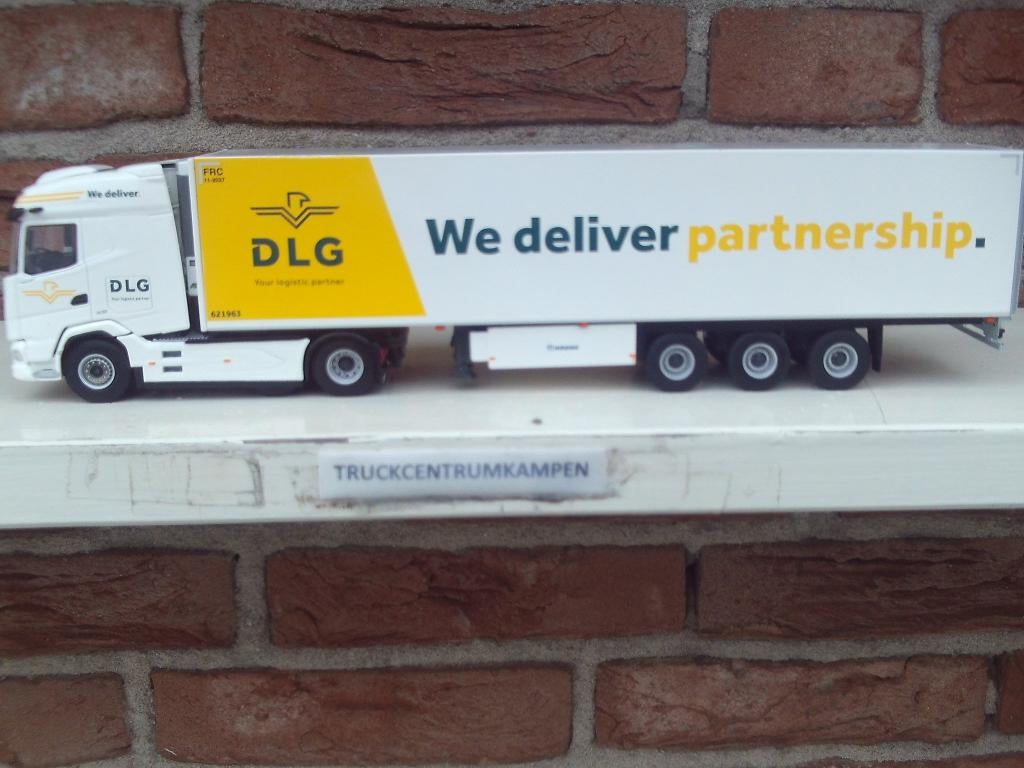 WSI  Daf  XG  6 x 2  van  DLG  Logistics., Ophalen of Verzenden, Nieuw, Bus of Vrachtwagen, Wsi
