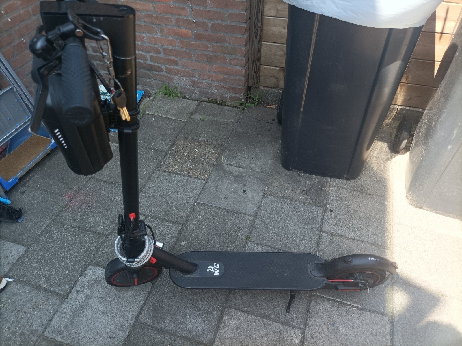 Elektrische scooter - 25 km/u, 30 km actieradius, Ophalen of Verzenden
