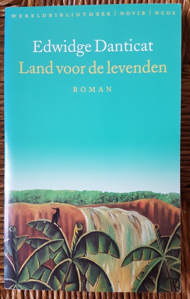 Land voor de levenden - Edwidge Danticat - Haïti - IZGST, Ophalen of Verzenden, Zo goed als nieuw, Edwidge Danticat, Wereld overig