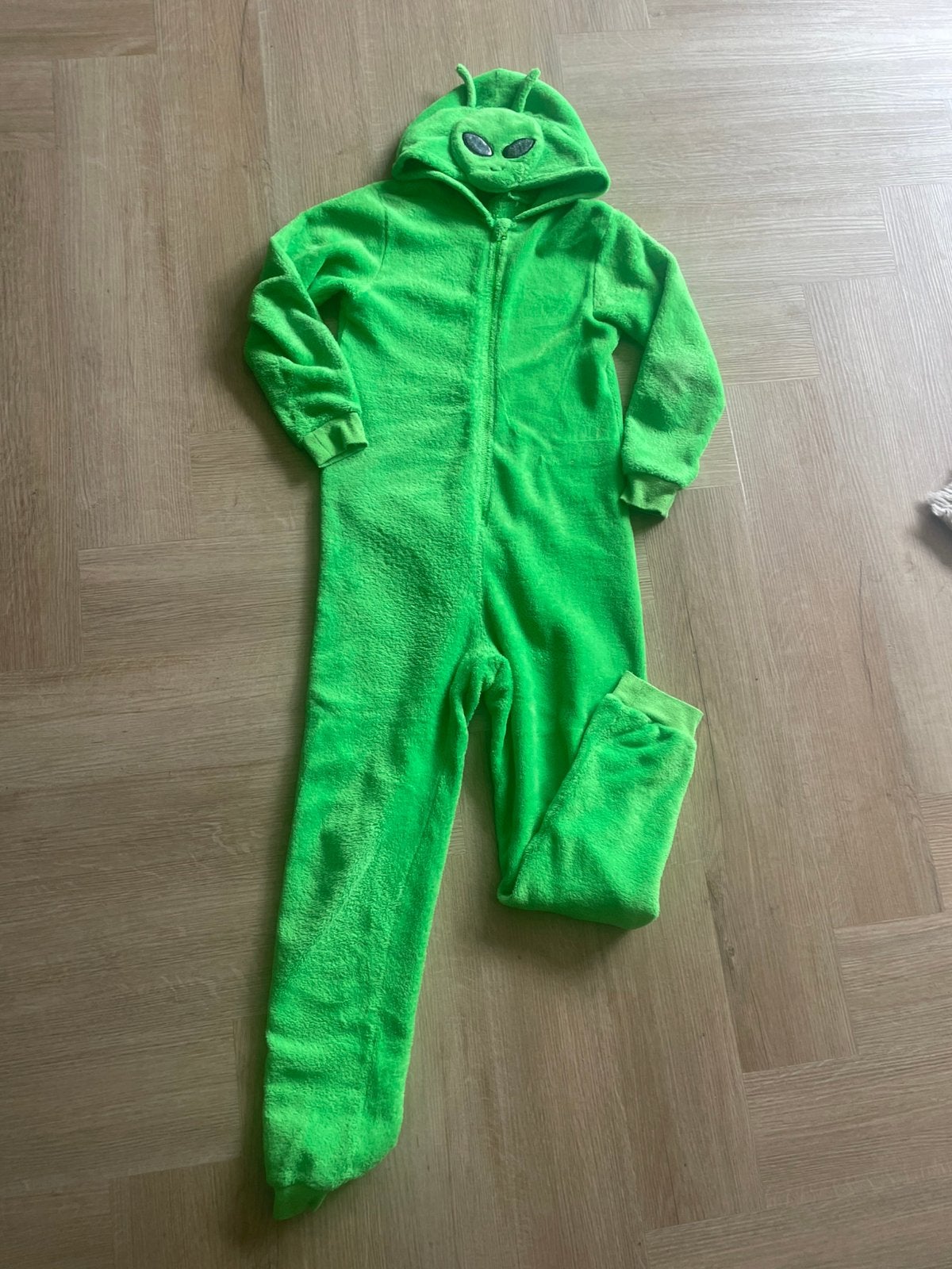 Onesie verkleden alien groen 158 / 164, Kinderen en Baby's, Kinderkleding | Maat 158, Ophalen of Verzenden, Gebruikt, Jongen of Meisje