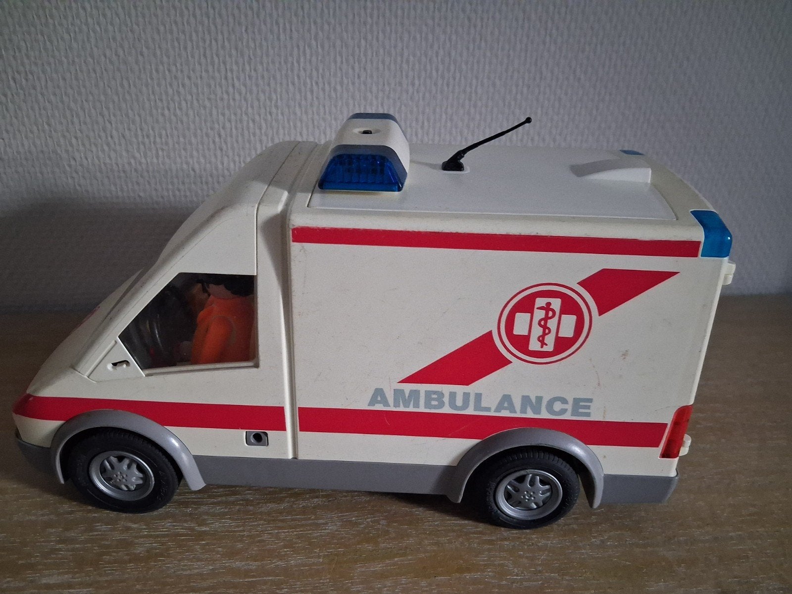 Playmobil ziekenauto met zwaailicht brancard setnr 4221, Complete set, Voertuig, Ophalen of Verzenden, Zo goed als nieuw