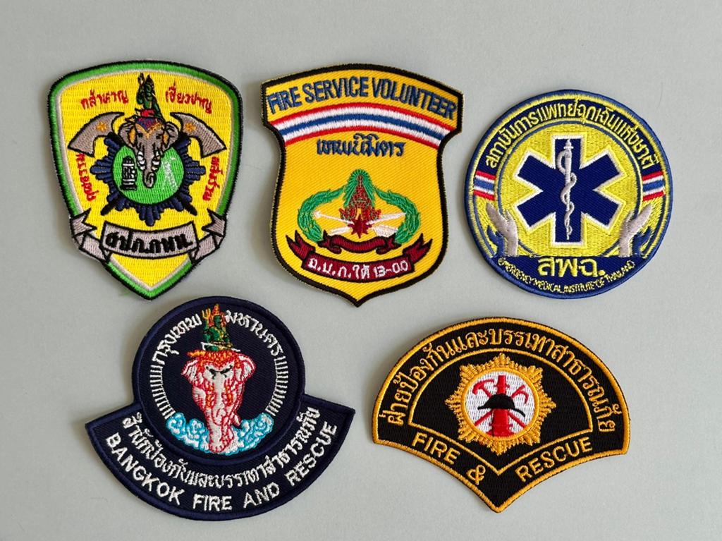 Brandweer Thailand emblemen, Ophalen of Verzenden, Overige soorten, Nederland, Embleem of Badge