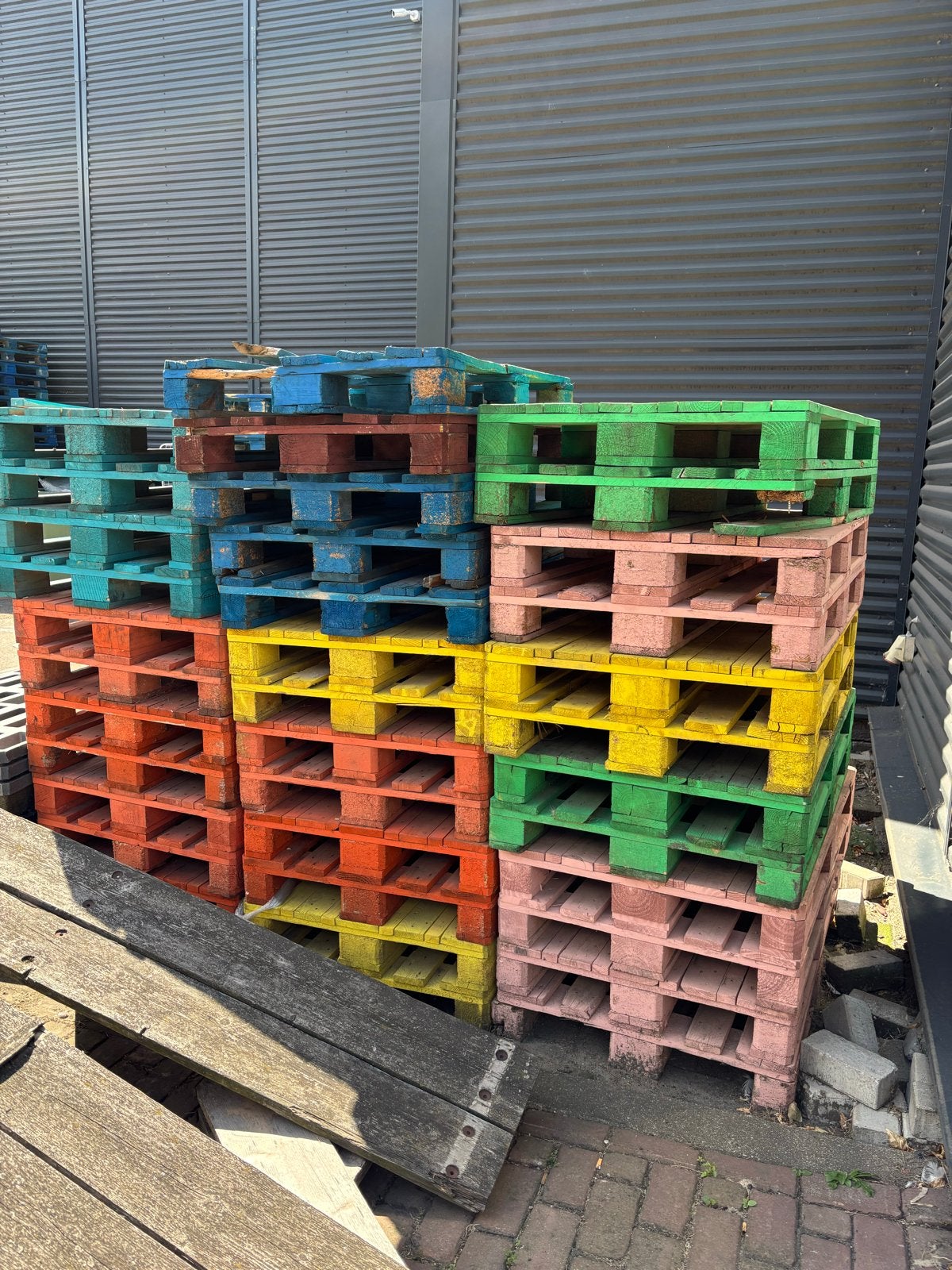 Gekleurde houten pallets ophalen in amsterdam, Doe-het-zelf en Verbouw, Ophalen