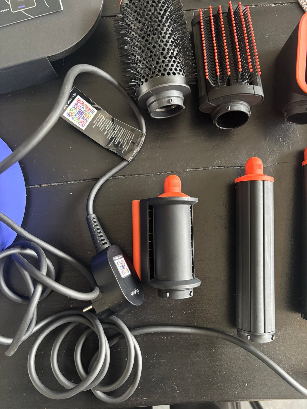 Dyson airwrap fohn id bluetooth, Ophalen of Verzenden, Zo goed als nieuw