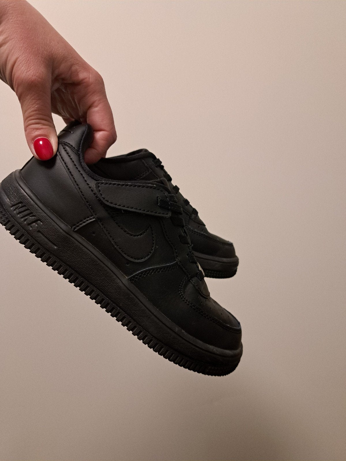 Nike Air Force 1 Kids Zwart - Maat 33.5, Kinderen en Baby's, Kinderkleding | Overige, Ophalen of Verzenden, Gebruikt, Nike, Jongen of Meisje