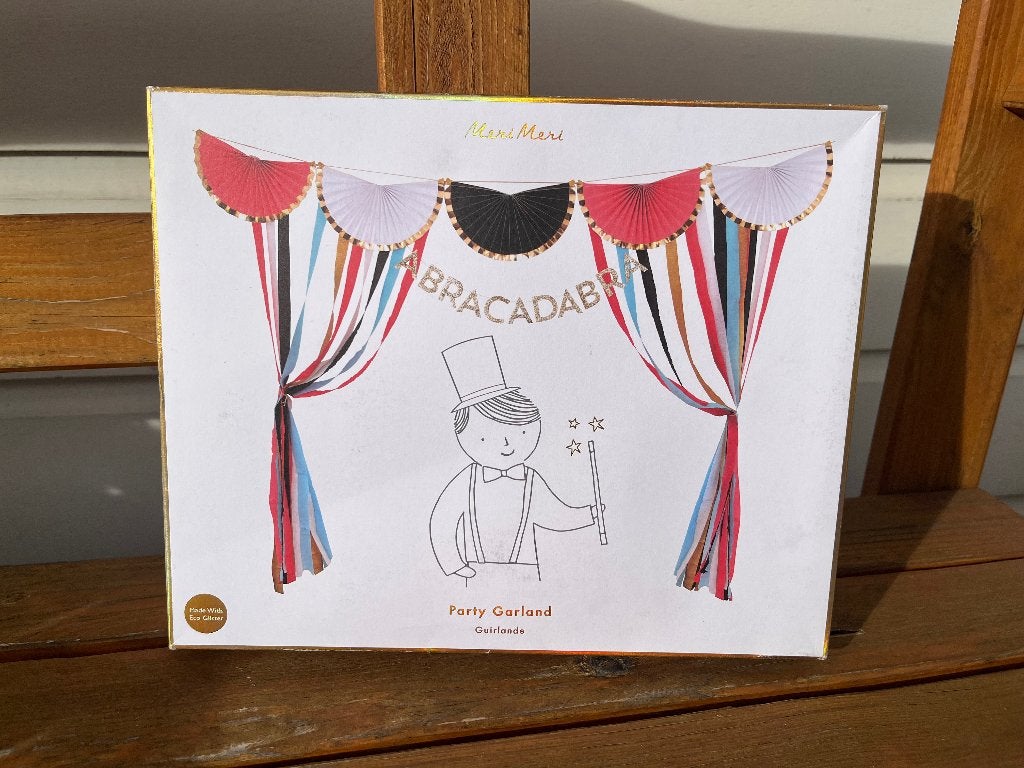 Meri Meri abracadabra party guirlande | eco glitter, Hobby en Vrije tijd, Ophalen of Verzenden