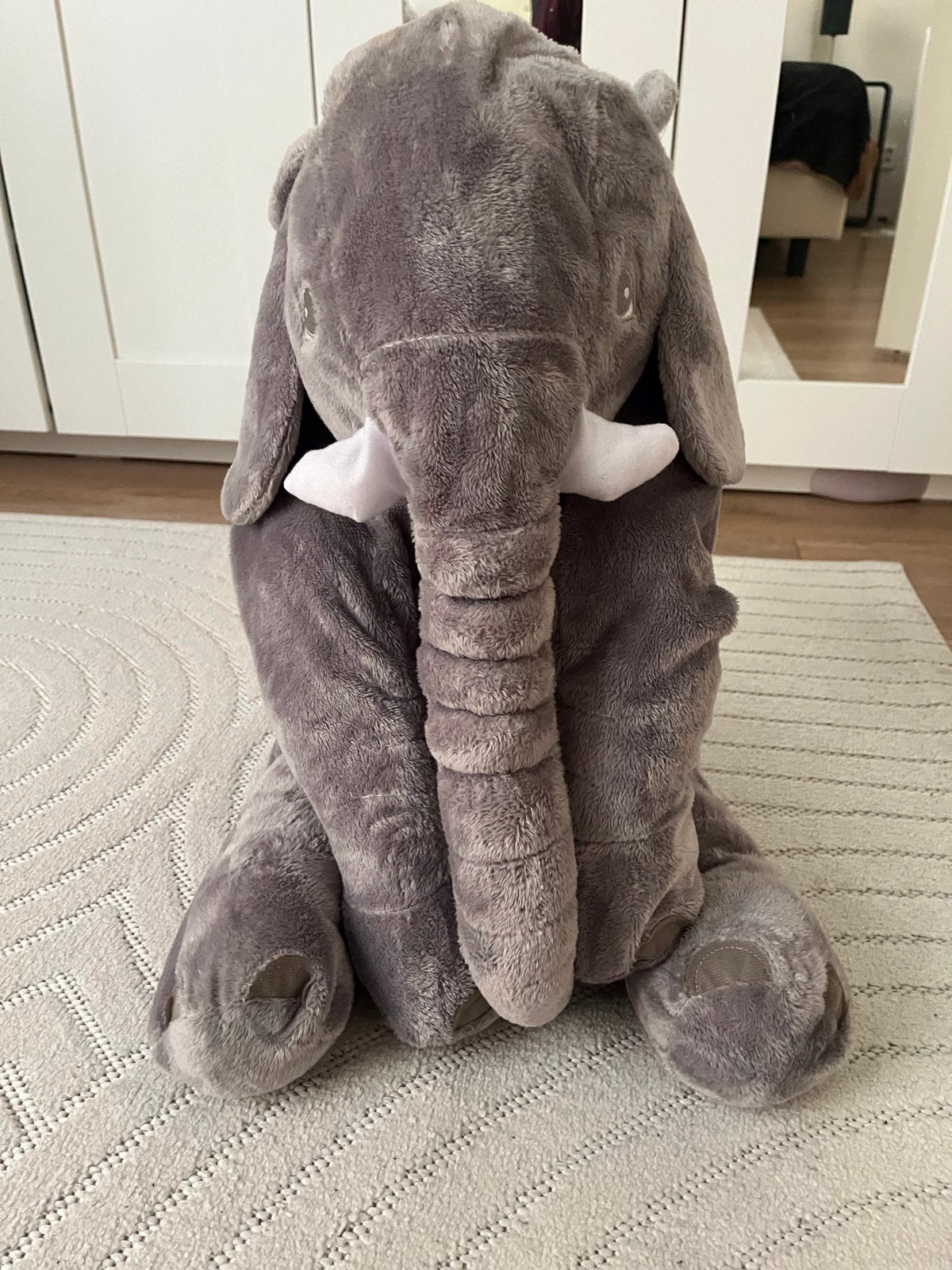 Grote Knuffel Olifant - Gratis voor troost, Kinderen en Baby's, Speelgoed | Knuffels en Pluche, Ophalen, Gebruikt, Grijs, Middelgroot (20 tot 80 cm)
