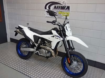 Suzuki DR-Z 4 SM, Overig, 12 t/m 35 kW, Gebruikt, Bedrijf