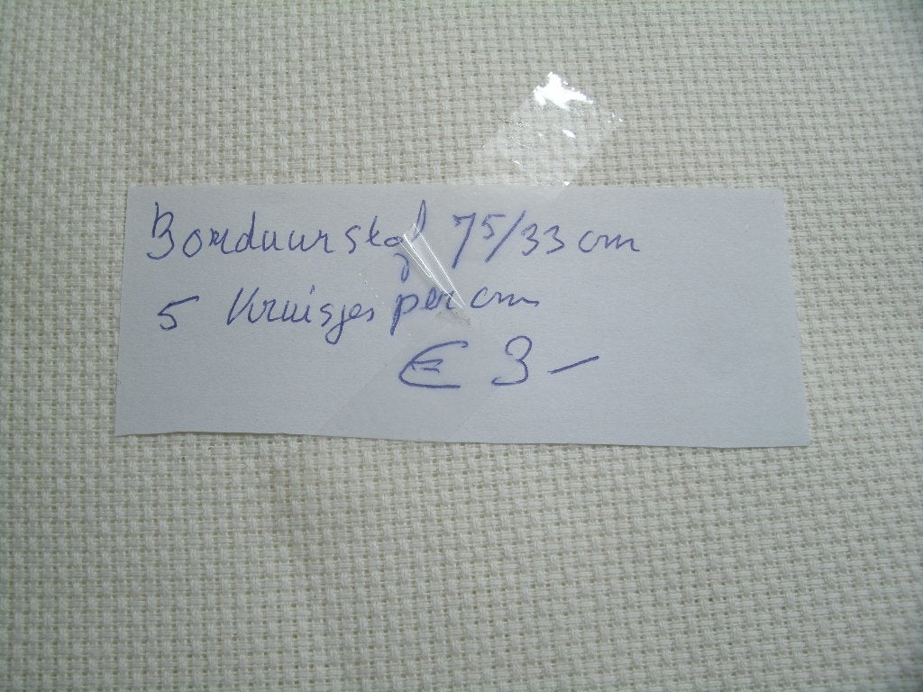 bg 62 borduurstof 75x33,5  5 kr 55 gr 3,00, Ophalen of Verzenden, Patroon