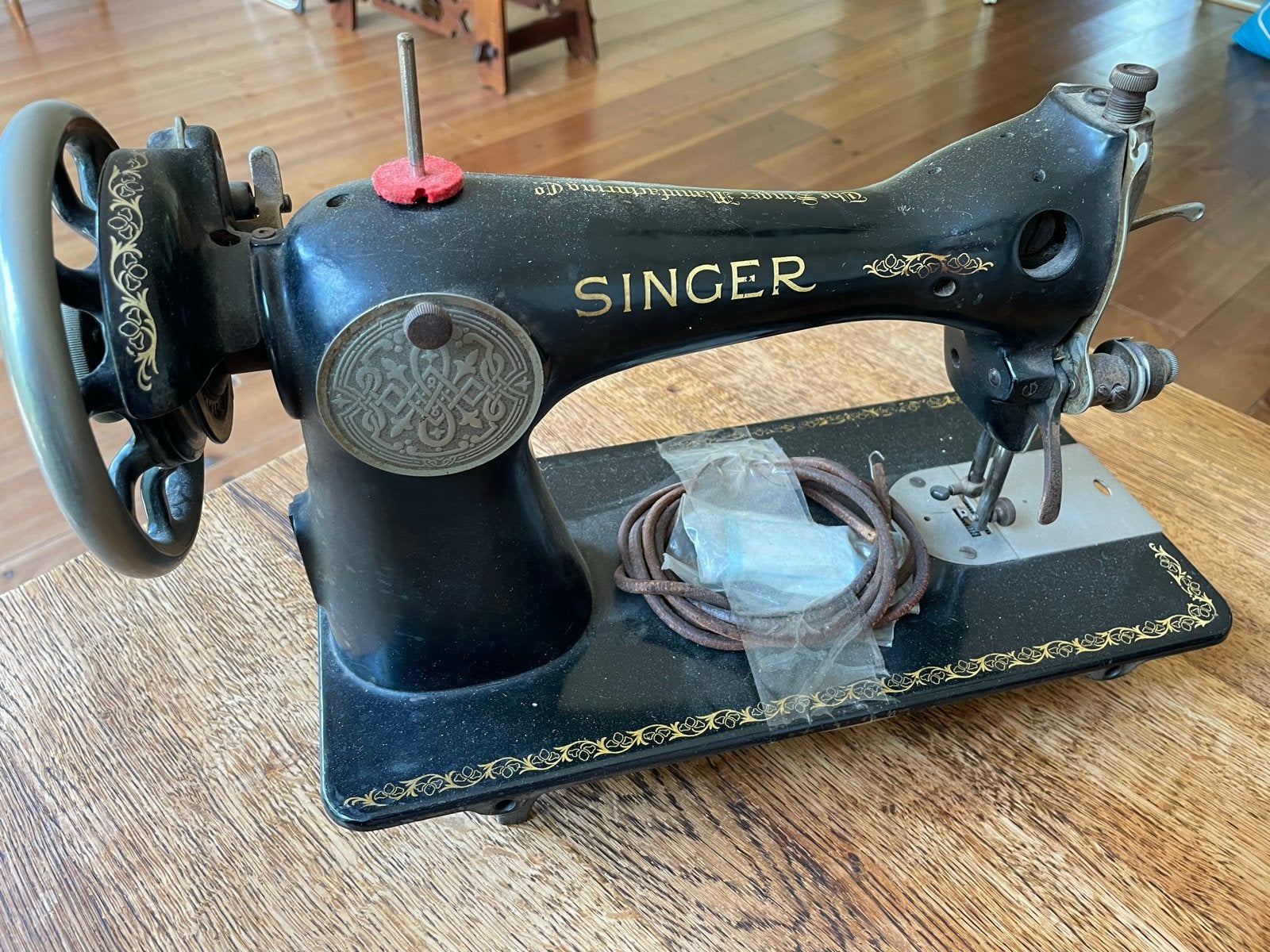 Antieke Singer naaimachine - Decoratief of voor restauratie, Antiek en Kunst, Antiek | Naaimachines, Ophalen